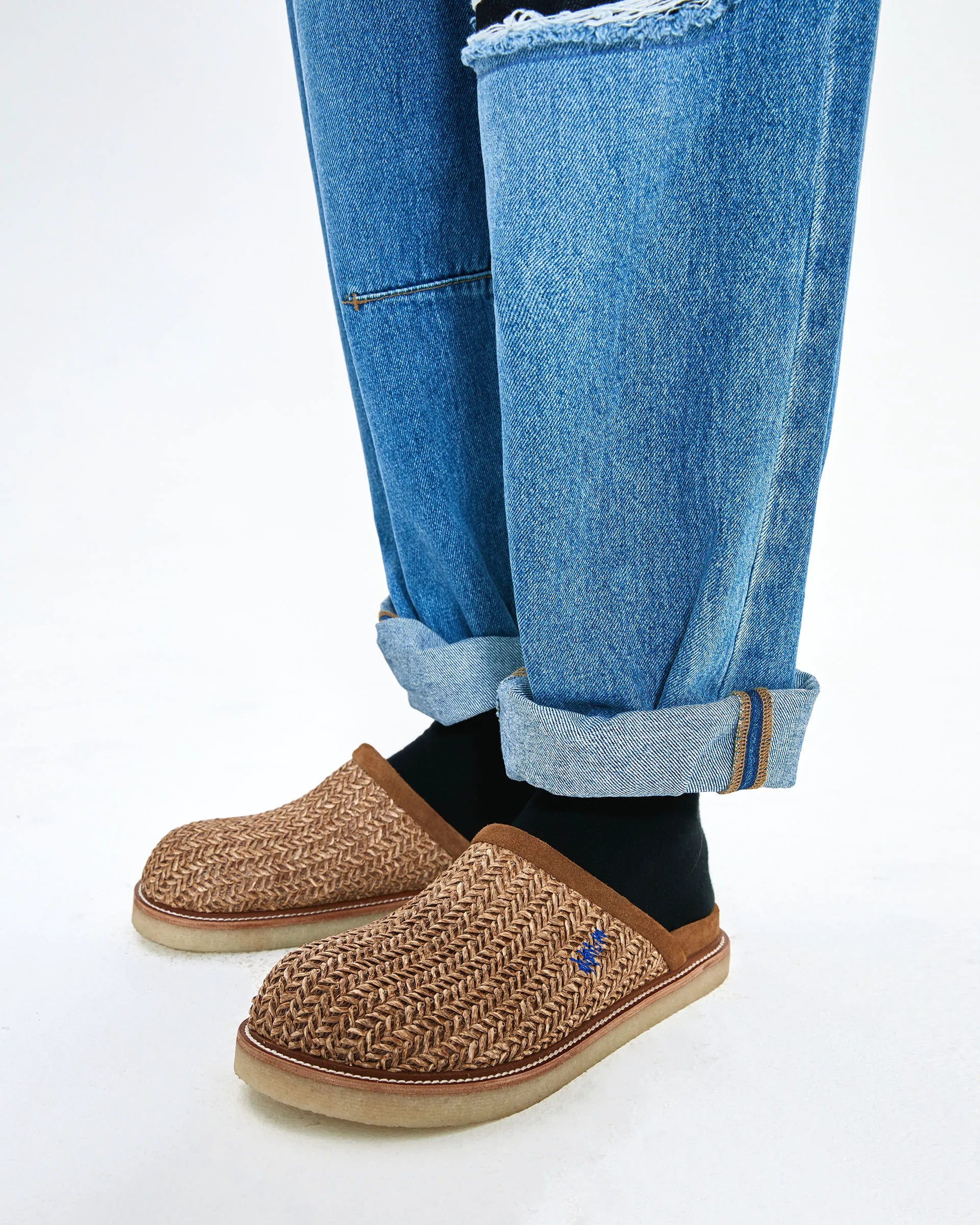 230