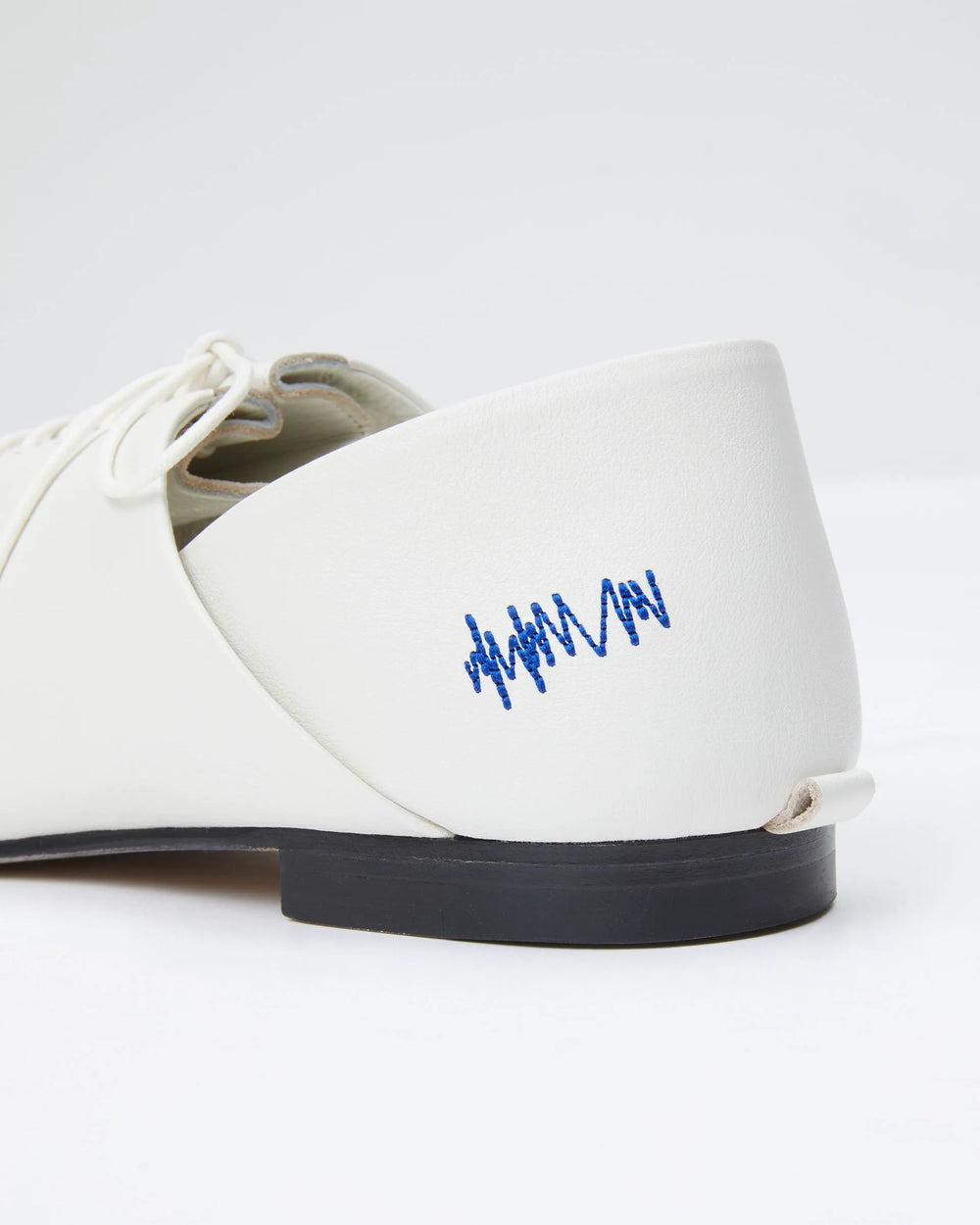 230