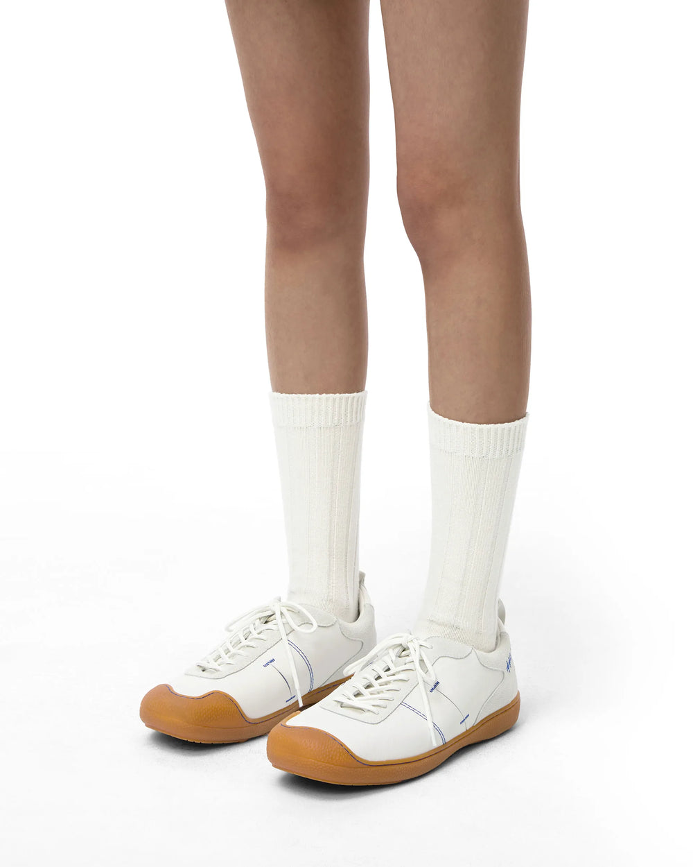 230
